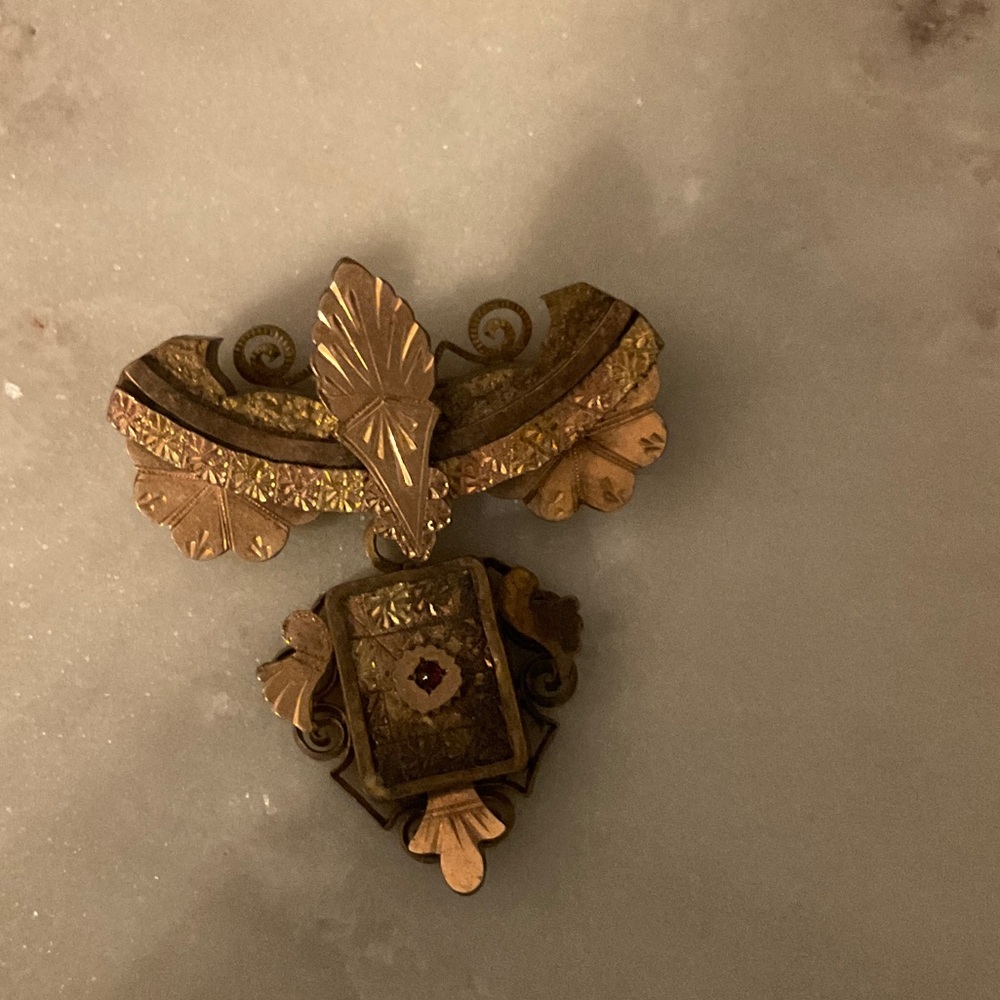 Antique Gold Filled Intricate Brooch. Estate Sale Piece. Vintage Unique 🌹 - Picture 1 of 3